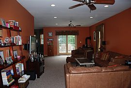 Roomy 5 Bedroom Home with  All The Upgrades and 5 Car Garage in Riegelsville, PA (Photo 9 of 11)