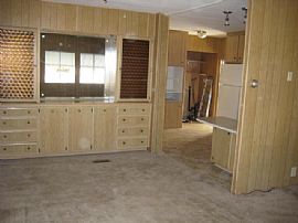 Spacious 2 Bedroom Mobile Home for $600 a Month! Great Deal! in Peoria, AZ (Photo 4 of 12)