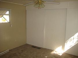 Newly Remodeled 2 Bedroom Home! $99 Move in Special! in Peoria, AZ (Photo 8 of 11)