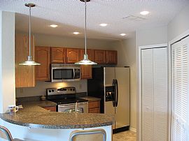 Windsor Park Luxury 2nd Floor Condo on Tennis Courts!! in Gainesville, FL (Photo 4 of 12)