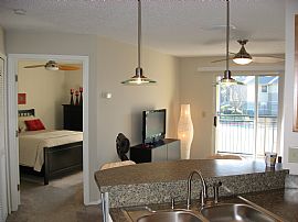 Windsor Park Luxury 2nd Floor Condo on Tennis Courts!! in Gainesville, FL (Photo 6 of 12)