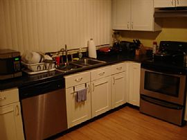 Luxury 2 Bedroom Condo - Near Hubbard Park in Meriden, CT (Photo 4 of 8)