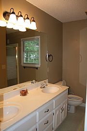 Beautiful 4 Bedroom Family Home in Quiet Neighborhood in Calera, AL (Photo 3 of 5)