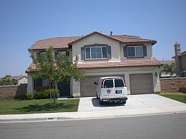 Great 4 Bedroom Home with  Bonus Room Plus Loft!! in Corona, CA