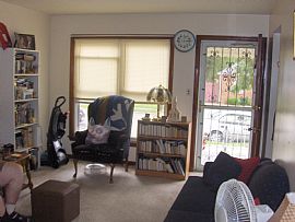 Cozy 2 Bedroom Home in Cleveland's West Side in Cleveland, OH (Photo 5 of 8)