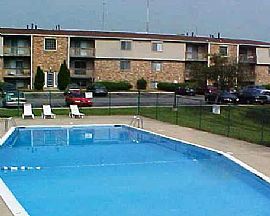 Great Specials For 1 and 2 Bedroom Apartment Homes!! in Indianapolis, IN (Photo 2 of 2)