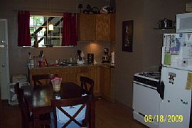 Modern 3 Bedroom Apartment - Close to Albany Colleges in Albany, NY (Photo 4 of 5)