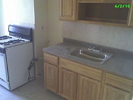 Cozy 4 Bedroom Apartment in Hunts Point Area with Sec. 8 in Bronx, NY (Photo 2 of 6)