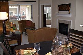 Unique 2 Bedroom Apartment with Den!! in North Olmsted, OH