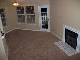 Prestigious 2 Bedroom Condo Near South Park in Charlotte, NC (Photo 4 of 7)