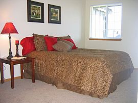 Newer Townhomes  Near Tacoma Mall in Tacoma, WA (Photo 5 of 6)