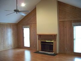 Charming 3 Bedroom Bay View Home on Spanish Fort Bluff   in Spanish Fort, AL (Photo 6 of 12)