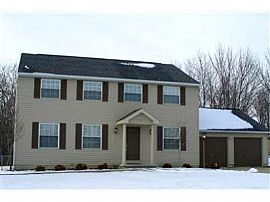 Recently Remodeled 4 Bedroom Home with New Roof in Liberty Township, OH