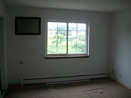 2 Bedroom Appartment Near Everything in Glendale Heights, IL (Photo 8 of 12)