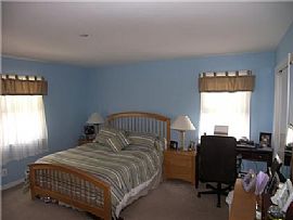 Exciting 3 Bedroom Apartment with Parking in Yard  in Caldwell, NJ (Photo 4 of 5)