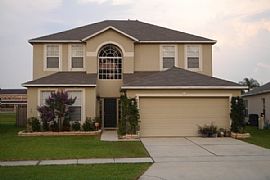Beautiful 4 Bedroom Home with Electronic 2 Car Garage! in Orlando, FL