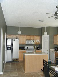 Beautiful 4 Bedroom Home with Electronic 2 Car Garage! in Orlando, FL (Photo 3 of 3)