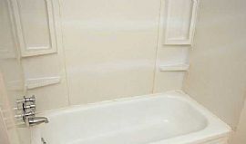 Wonderful 1 Bedroom Apartment - Hilltop Park-Like Setting in Independence, MO (Photo 2 of 3)