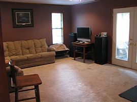 Spacious 3 Bedroom Home with Covered Patio in New Hope in Columbus, MS (Photo 4 of 12)