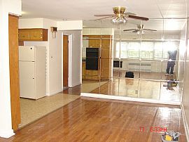 Large, Bright 2 Bedroom Apartment in Nice Quiet Area in Woodhaven, NY