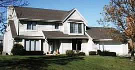 Gorgeous 3 Bedroom Home with Many Updates in Mequon, WI