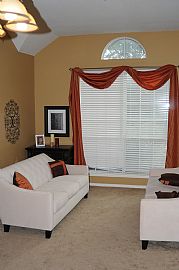 Beautiful 4 Bedroom Home Near Tcc - Nw Campus in Fort Worth, TX (Photo 2 of 2)