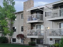 Centrally Located 2 Bedroom Home with Mountain Views in Denver, CO