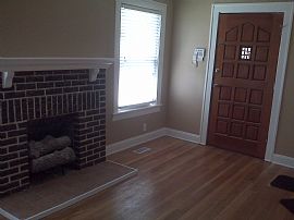 Newly Renovated 3 Bedroom Home Near Veterans' Hospital in Kansas City, MO (Photo 5 of 6)