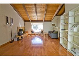 Sweet 3 Bedroom Family Retreat Home with Del Mar Schools  in Del Mar, CA (Photo 2 of 6)