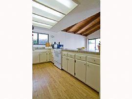 Sweet 3 Bedroom Family Retreat Home with Del Mar Schools  in Del Mar, CA (Photo 4 of 6)