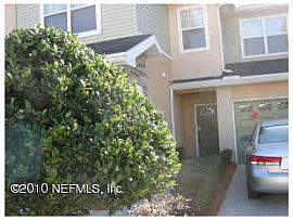 Like-New 3 Bedroom Condo in Oakleaf Plantation in Orange Park, FL