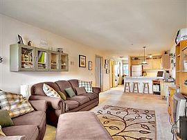 Private 1 Bedroom Condo with Top Floor View  in Everett, WA (Photo 5 of 7)