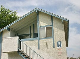 Outstanding 2 Bedroom Condo with 1-Car Garage in Walnut, CA