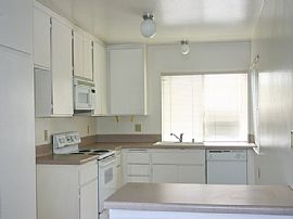 Outstanding 2 Bedroom Condo with 1-Car Garage in Walnut, CA (Photo 3 of 9)