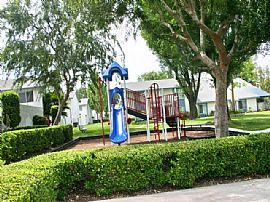 Outstanding 2 Bedroom Condo with 1-Car Garage in Walnut, CA (Photo 6 of 9)