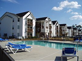 Grand 2 Bedroom Apartment - Walking Distance to CCU and HGTC! in Conway, SC