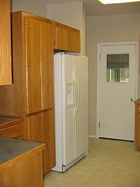 Quaint 3 Bedroom Home with 1800 Sq. Ft. on Nearly 5 Acres in Gaston, OR (Photo 3 of 8)