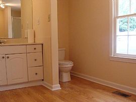 3 Br/2 Ba - 1 Mile From Kennesaw State in Kennesaw, GA (Photo 9 of 9)