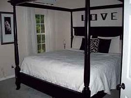 Great 4 Bedroom Family Home with Breakfast Nook Area in Simpsonville, SC (Photo 4 of 5)