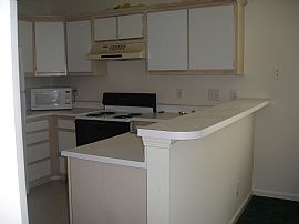 Unfurnished 2 Bedroom Condo - Overlooking Golf Course in Myrtle Beach, SC (Photo 6 of 6)