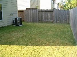 Nice 3 Bedroom Home -  Rooms Can Be Rented Individually  in Houston, TX (Photo 3 of 11)