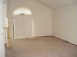 Cozy 3 Bedroom Home on Rio Ruso Drive in Windsor  in Windsor, CA (Photo 2 of 3)