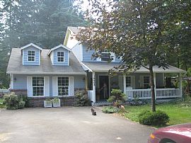 3 Bedroom Home with Shop and Barn in Rochester, WA