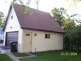 Cute, Cozy Bungalow Style Home in Como Park in Saint Paul, MN (Photo 6 of 7)