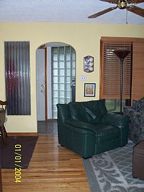 Cute, Cozy Bungalow Style Home in Como Park in Saint Paul, MN