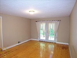 3-Bedroom Ranch with Watkins Lake Access in Waterford, MI (Photo 3 of 6)