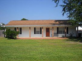 Fantastic 3 Bedroom Home - You'll Love It Here!! in Gulfport, MS