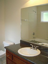 Beautiful 2 Bedroom Townhouse in Gated Community in Norcross, GA (Photo 9 of 12)