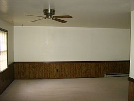 3 Bedroom Ranch Home with Washer and Dryer Hookups in Hopewell, VA (Photo 2 of 4)