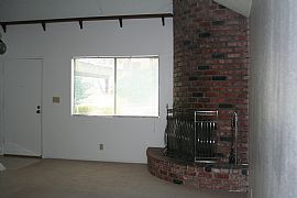 Fantastic 3 Bedroom Home on Cul De Sac in Riverside, CA (Photo 4 of 9)